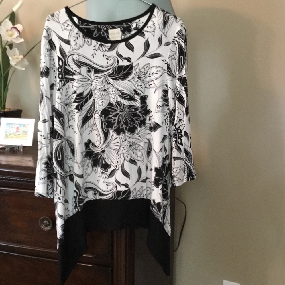 Chico's Monochrome Floral Tunic